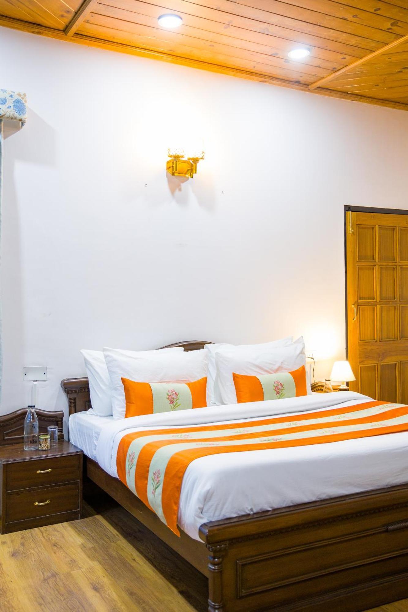 Alaya Stays Mehar Villa - 3 Bhk With Garden & Scenic Views Kasauli Dış mekan fotoğraf